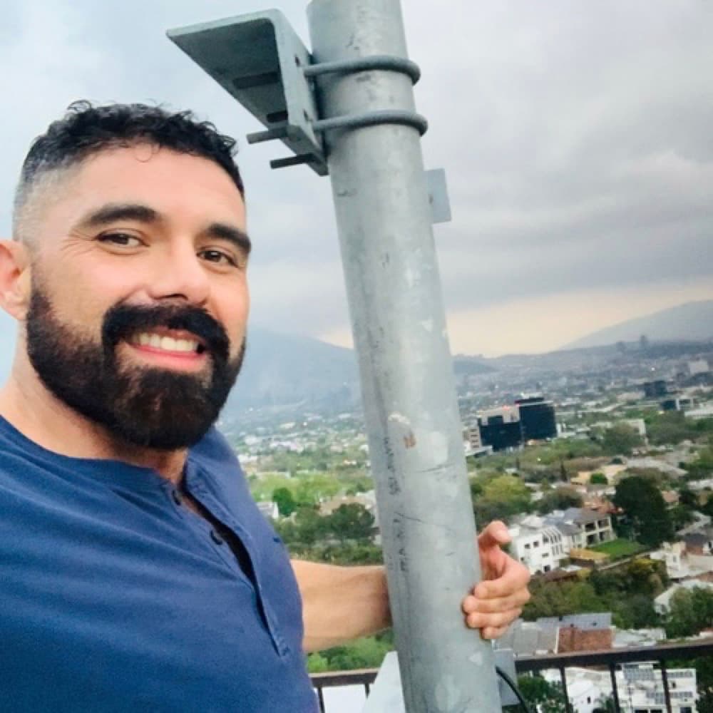 Fernando de León, asesor inmobiliario en Monterrey